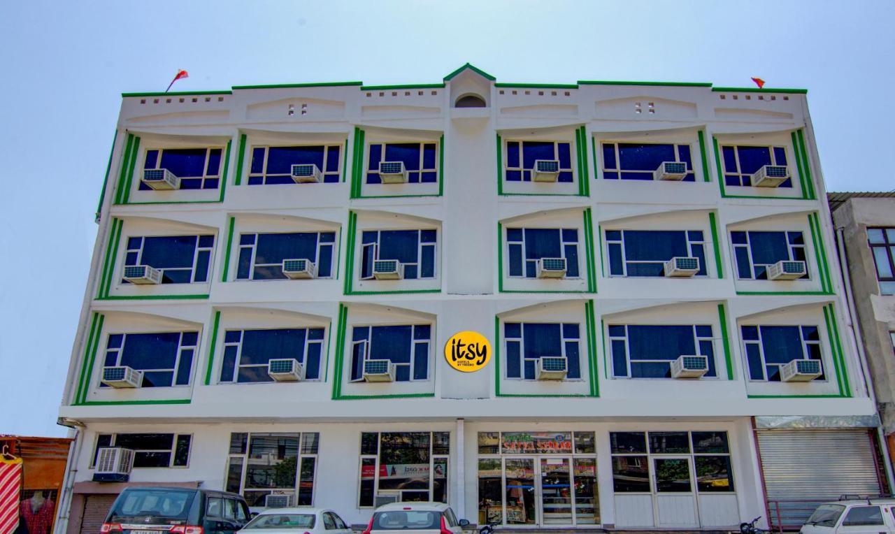 Itsy Hotels Satya Shree Katra  Exterior foto